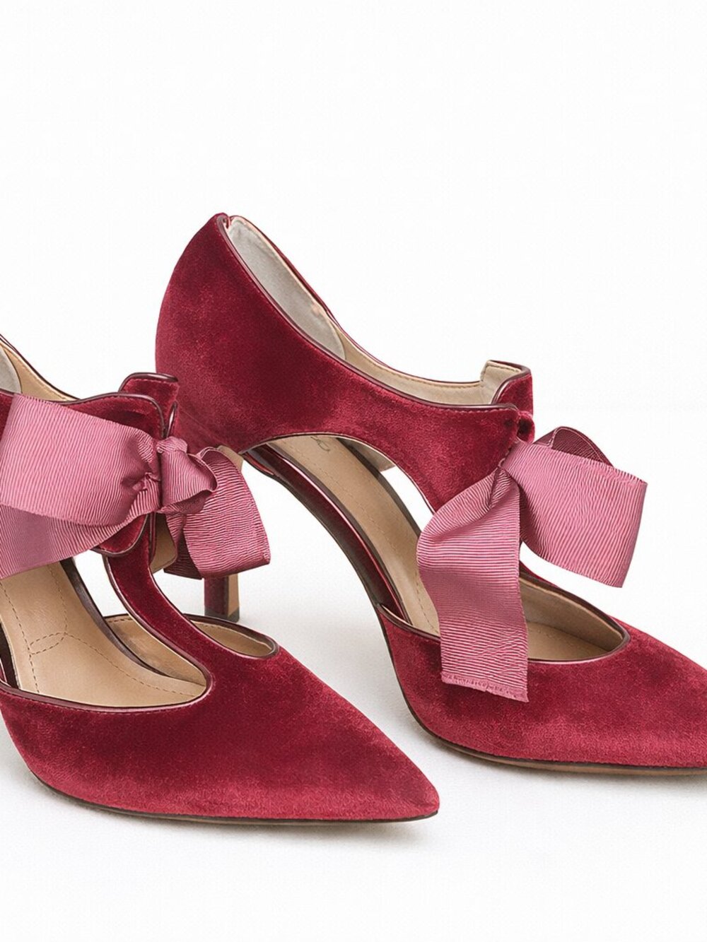 J. Reneé Women’s Velvet Pumps Burgundy Wine Ribbon Tie Heels Size 9W New